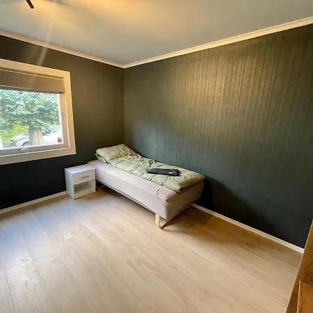 5 Bedroom House *